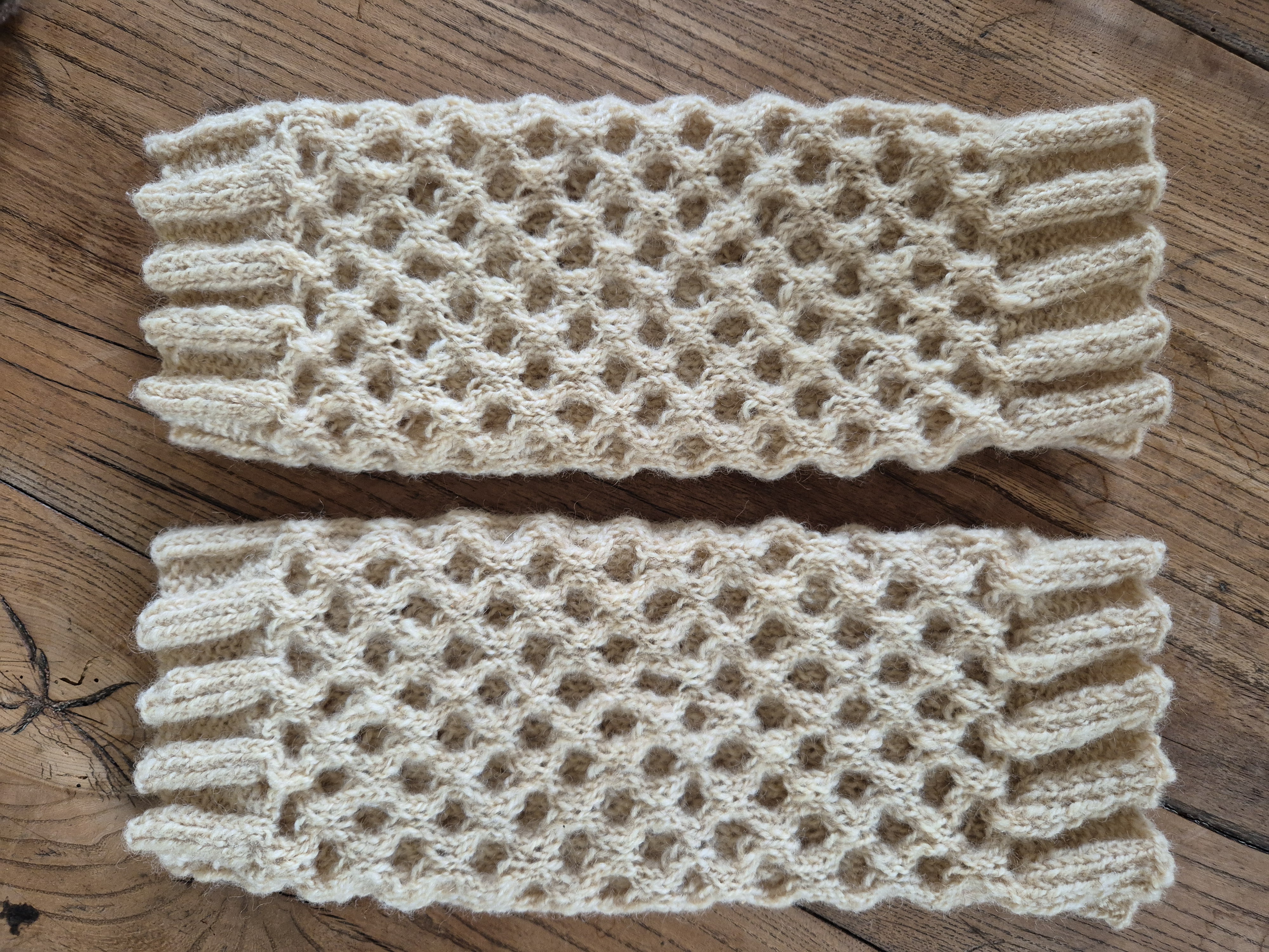 Arm - oder Beinstulpen Coburger Fuchs Lammwolle