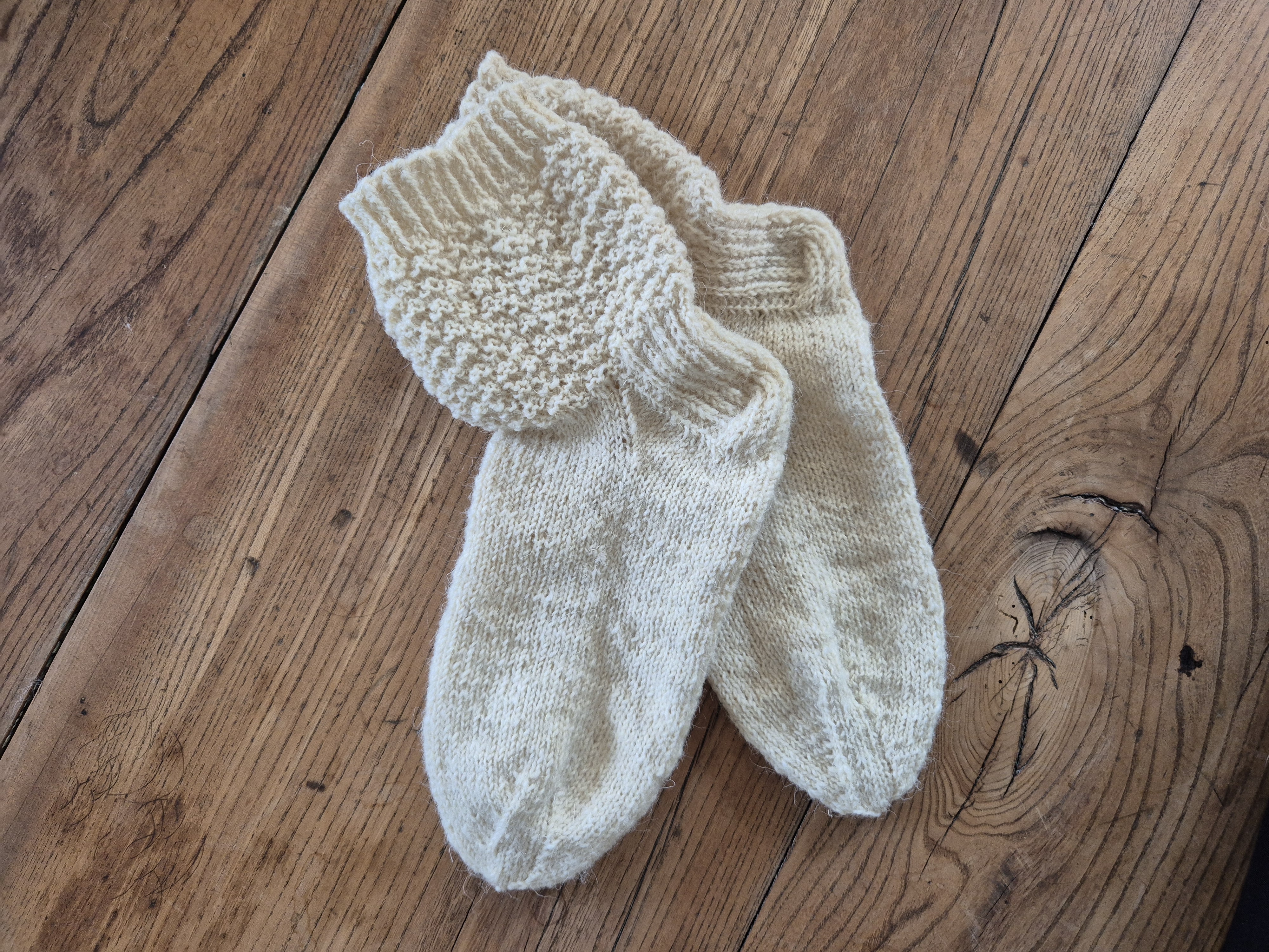 Socken aus Ostfriesischem Milchschaf und Waldschaf Größe 40